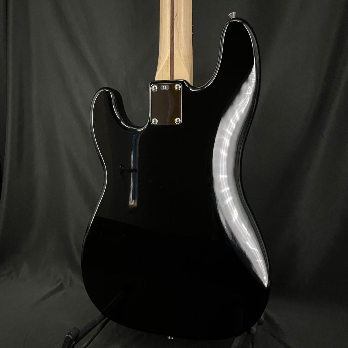 Standard Precision Bass Black w/ HSC – Shop Guitar Villa