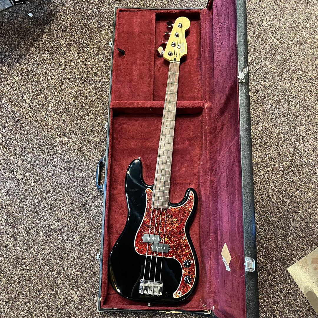 Standard Precision Bass Black w/ HSC – Shop Guitar Villa