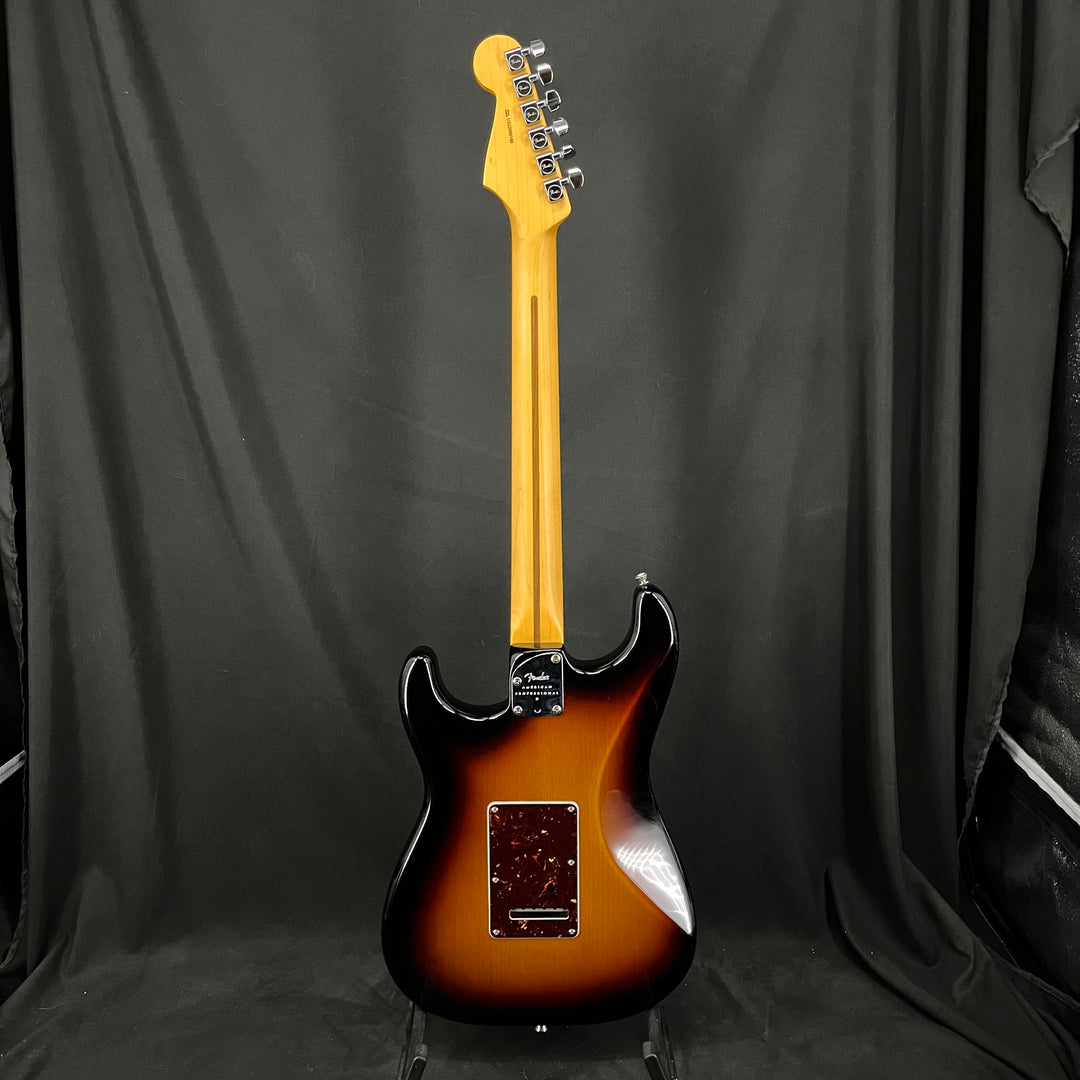 2022 American Professional II Stratocaster 3-tone Sunburst w/ OHSC