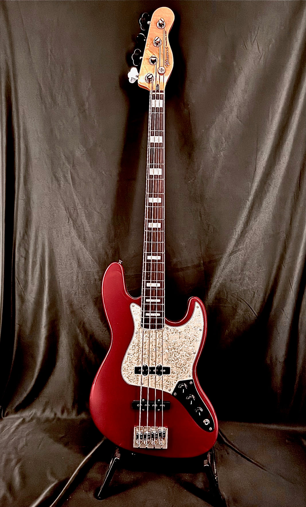 Custom Shop SuperLite Jazz Bass - Candy Apple Red – Shop Guitar Villa