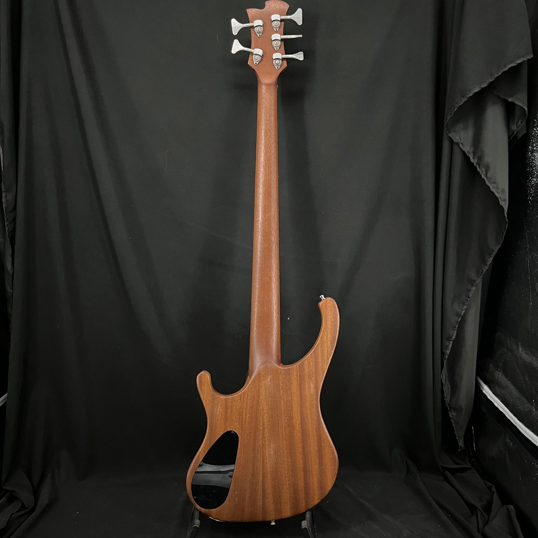 Basses – Shop Guitar Villa